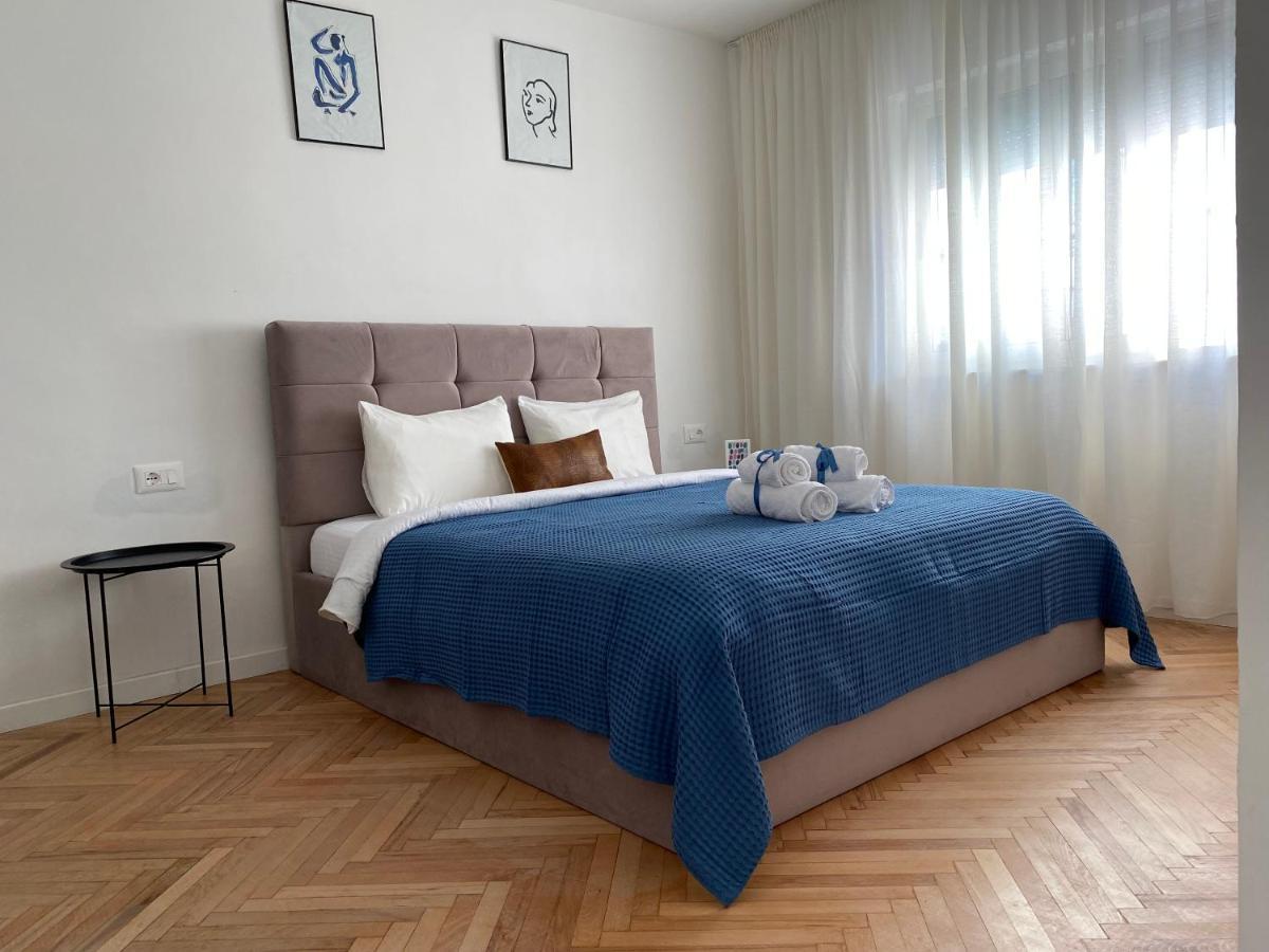 Myslym Shyri'S Apartments Tirana Exterior photo