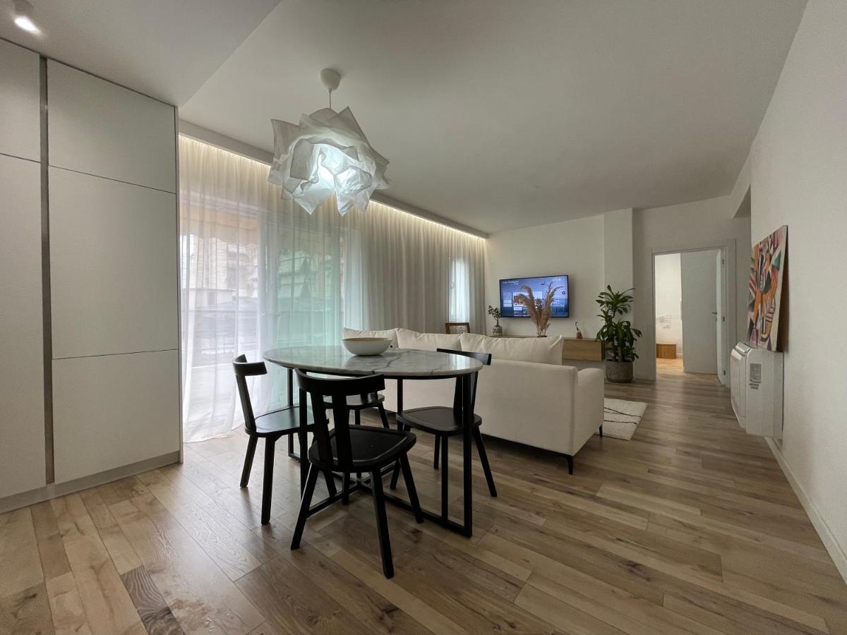 Myslym Shyri'S Apartments Tirana Exterior photo