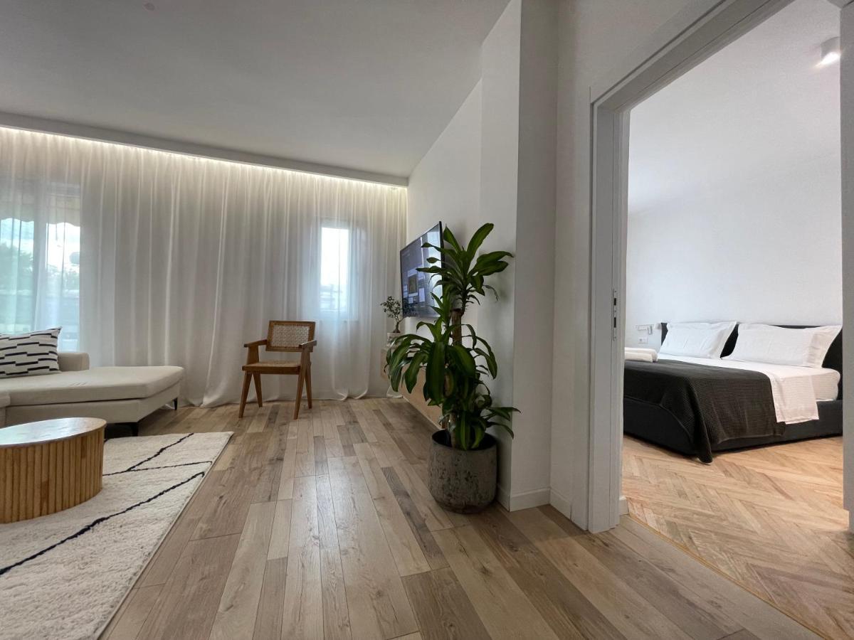 Myslym Shyri'S Apartments Tirana Exterior photo